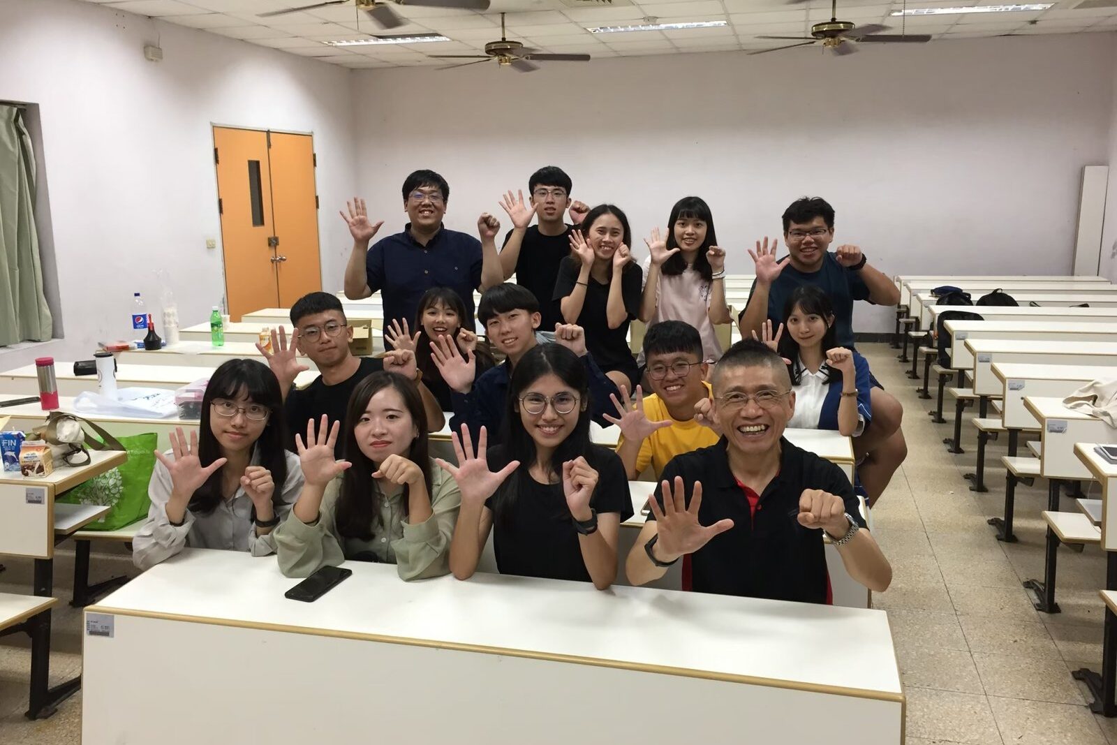 LINE_ALBUM_20200917慈暉社迎新50屆新人_221215_0