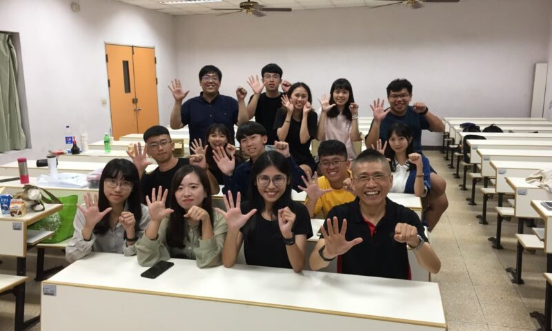 LINE_ALBUM_20200917慈暉社迎新50屆新人_221215_0