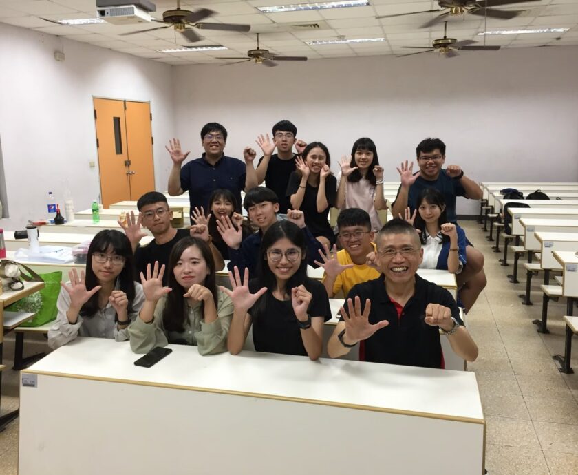 LINE_ALBUM_20200917慈暉社迎新50屆新人_221215_0